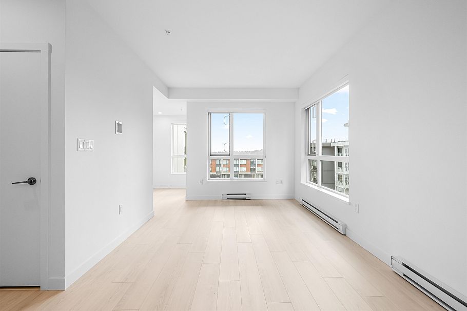 408 3596 Malsum Drive North Vancouver, BC - 18