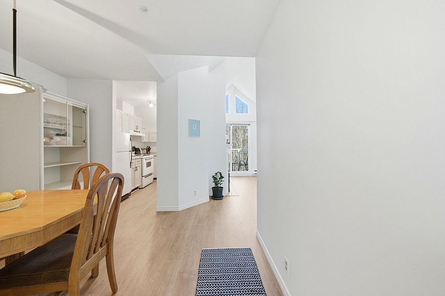 PH2 2736 Victoria Drive Vancouver, BC - 7