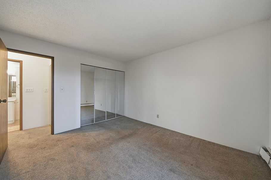 207 3663 W 16 Avenue Vancouver, BC - 20