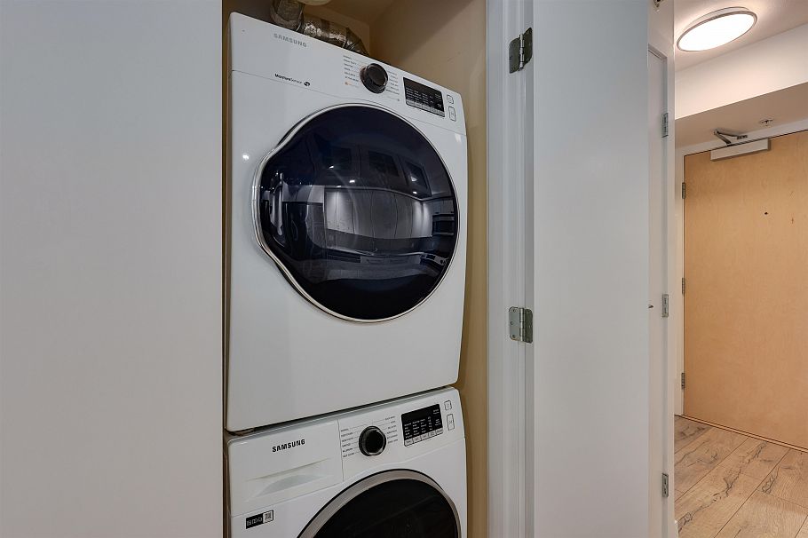 306 683 W Victoria Park North Vancouver, BC - 18