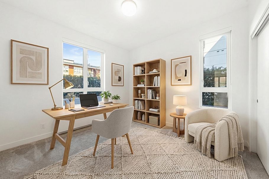 208 711 W 14th Street North Vancouver, BC - 16