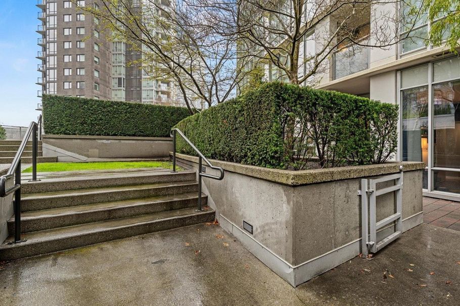 101 550 Pacific Street Vancouver, BC - 24