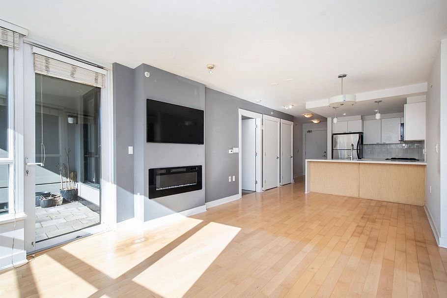 301 160 W 3rd Street North Vancouver, BC - 7