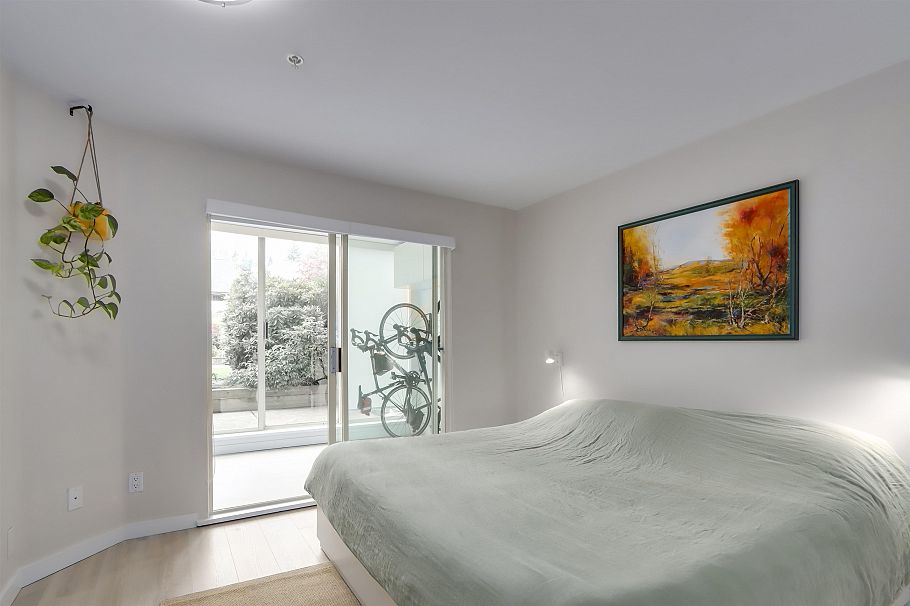 104 630 Roche Point Drive North Vancouver, BC - 19