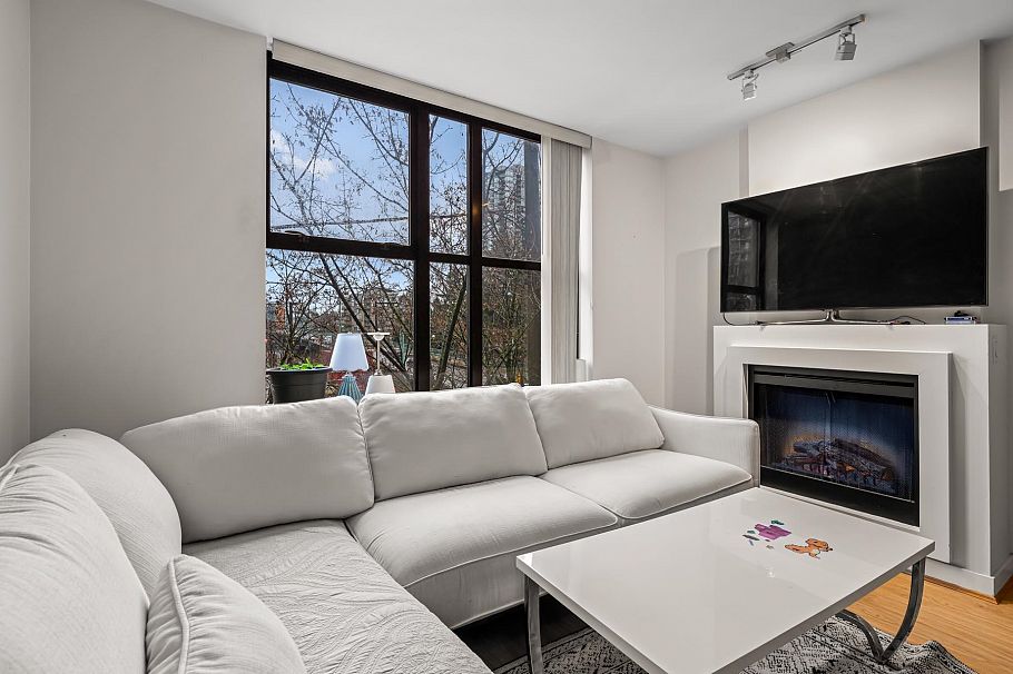 305 989 Beatty Street Vancouver, BC - 9