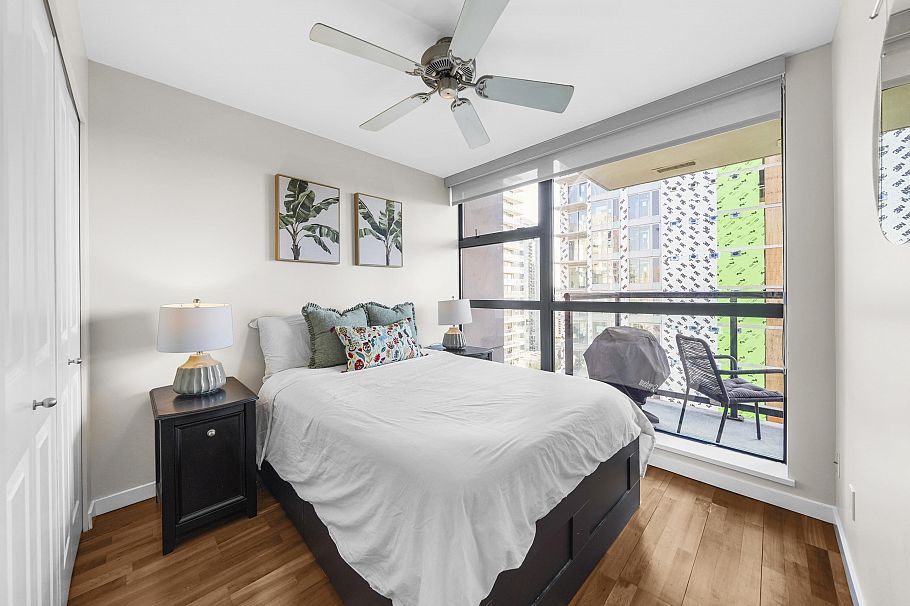 2107 1295 Richards Street Vancouver, BC - 11