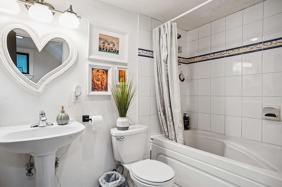 784 Millbank Vancouver, BC - 14