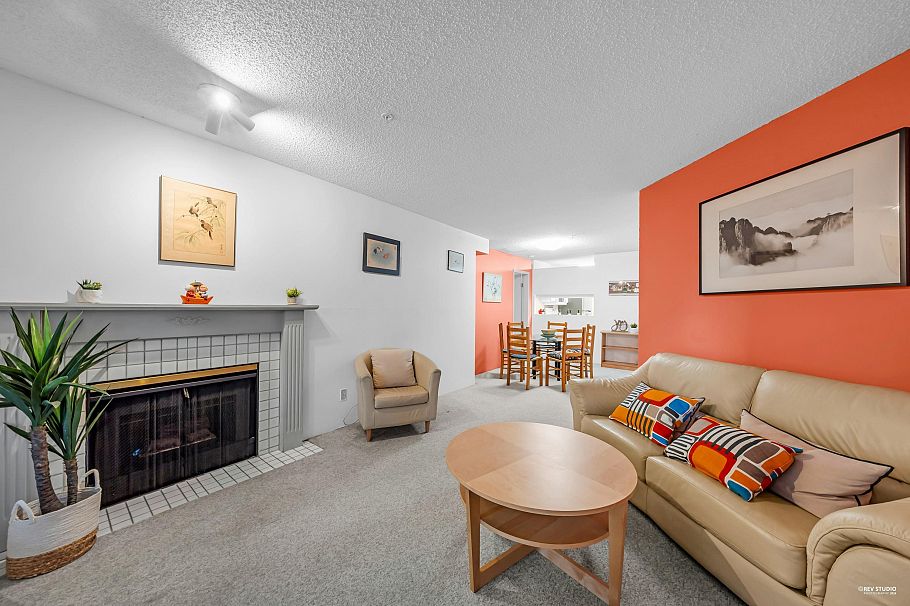 101 1924 Comox Street Vancouver, BC - 1