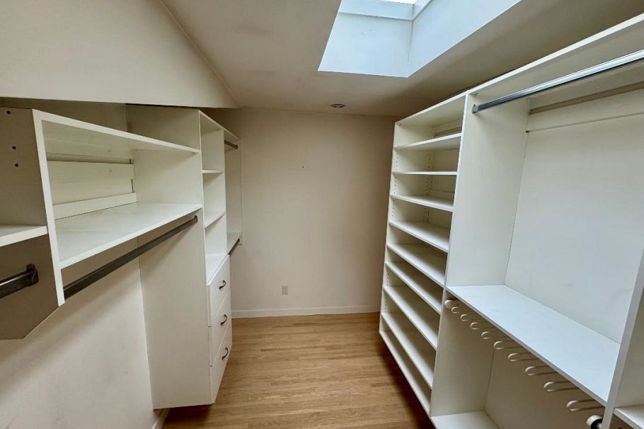 5257 Sonora Drive North Vancouver, BC - 10