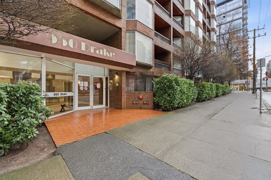 116 950 Drake Street Vancouver, BC - 24