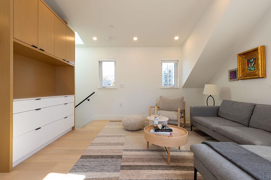 1346 E 11th Avenue Vancouver, BC - 15