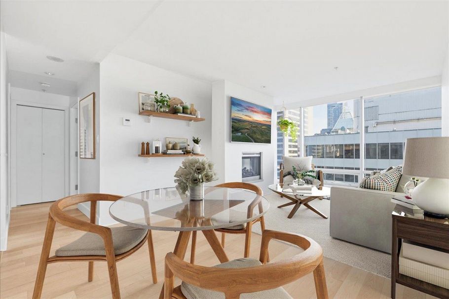 2206 1111 Alberni Street Vancouver, BC - 1