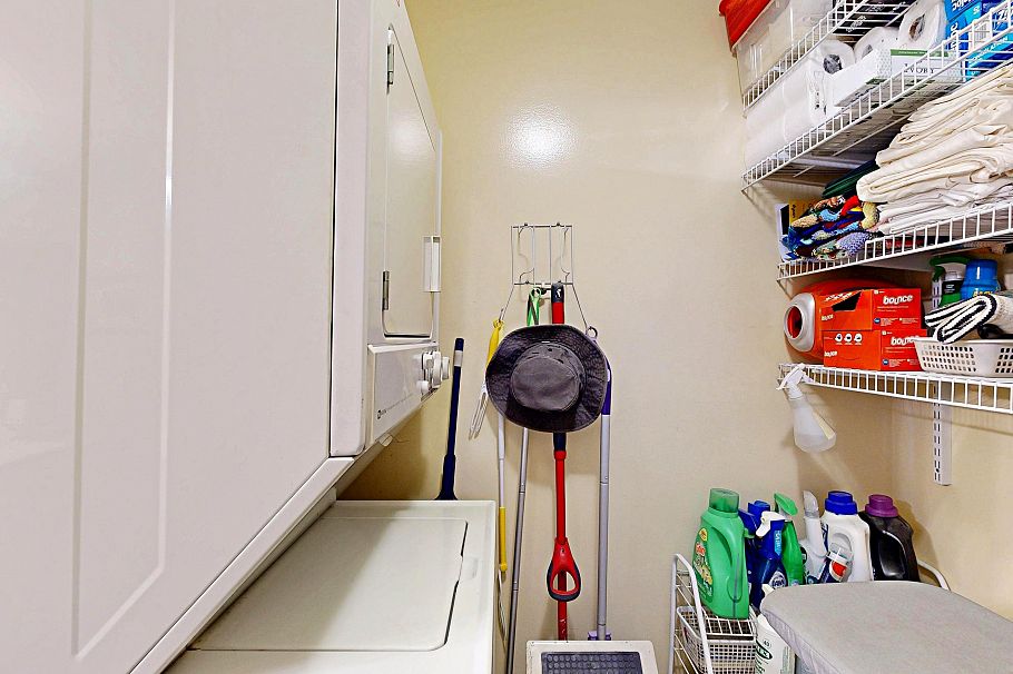 301 1888 Alberni Street Vancouver, BC - 24