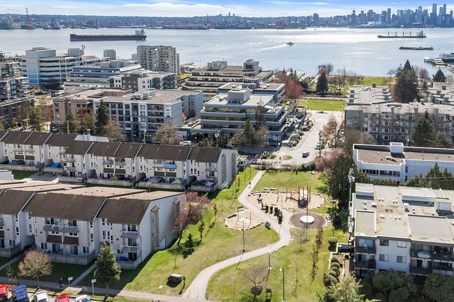 201 225 W 3rd Street North Vancouver, BC - 37