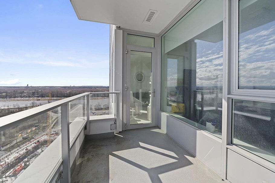 2201 3438 Sawmill Crescent Vancouver, BC - 10