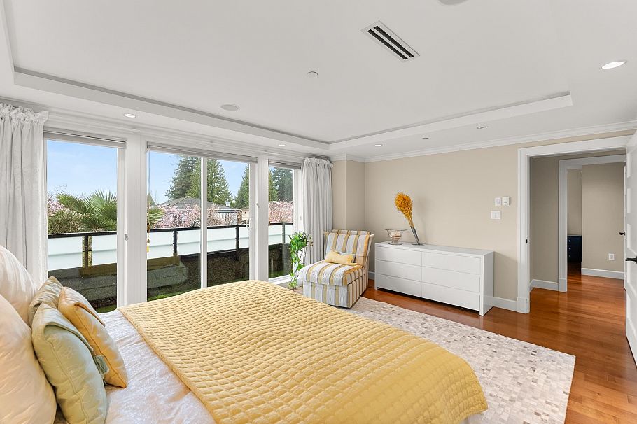 1041 W 58th Avenue Vancouver, BC - 14