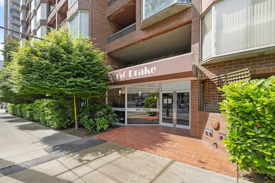 116 950 Drake Street Vancouver, BC - 26