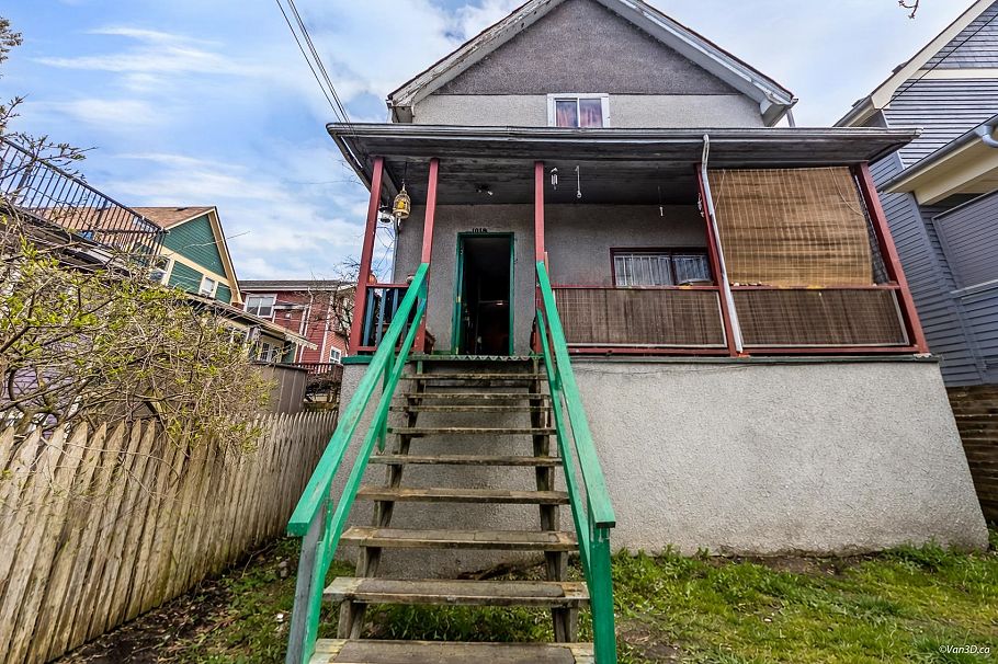 1018 Odlum Drive Vancouver, BC - 1