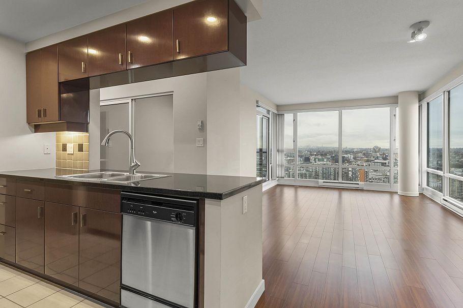 3805 1033 Marinaside Crescent Vancouver, BC - 9