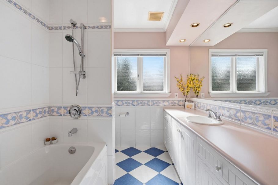 6034 Collingwood Place Vancouver, BC - 22