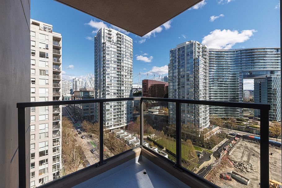 1403 989 Beatty Street Vancouver, BC - 17
