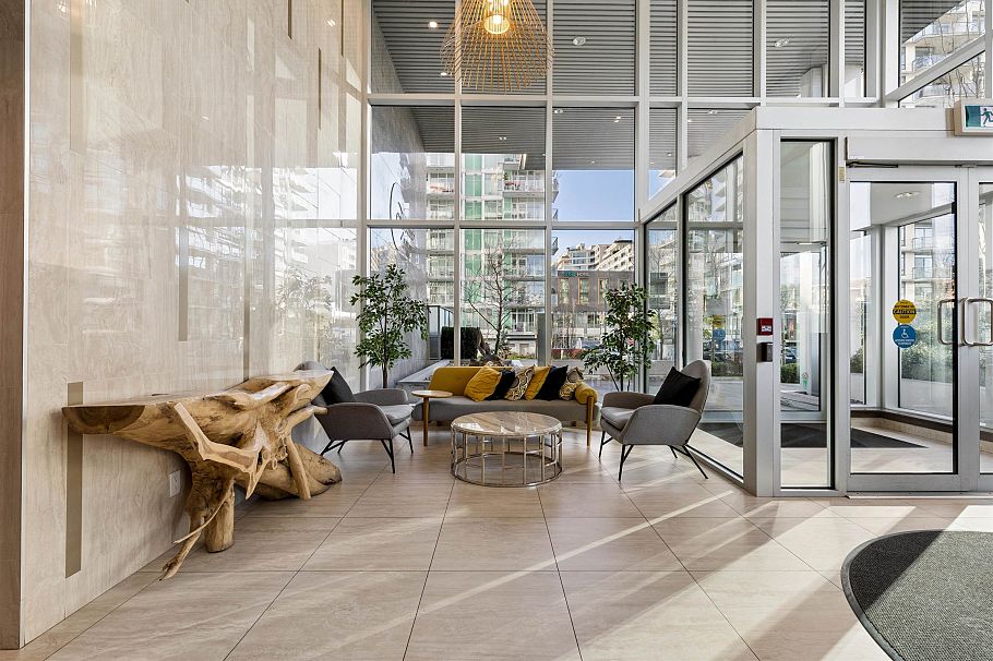 409 185 Victory Ship Way North Vancouver, BC - 27