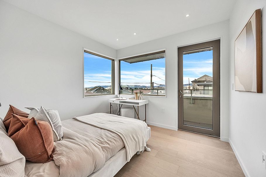 2 2915 E 5th Avenue Vancouver, BC - 18