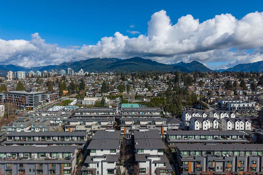 33 528 E 2nd Street North Vancouver, BC - 28