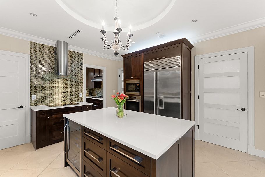 1041 W 58th Avenue Vancouver, BC - 8