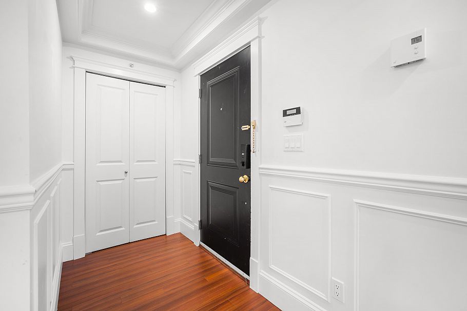 2412 St. Catherines Street Vancouver, BC - 5