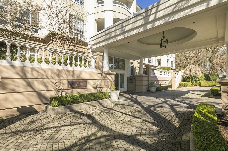 105 5735 Hampton Place Vancouver, BC - 21