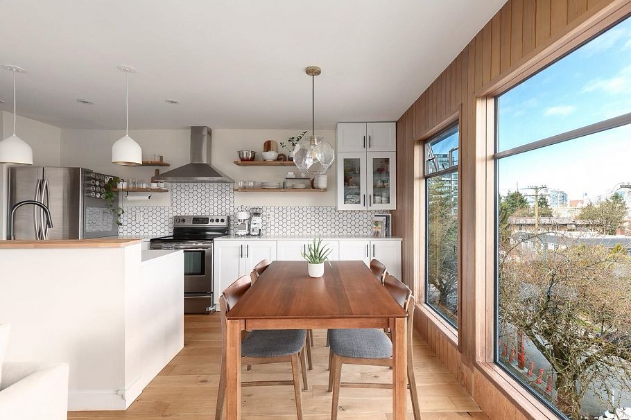 408 2222 Prince Edward Street Vancouver, BC - 2