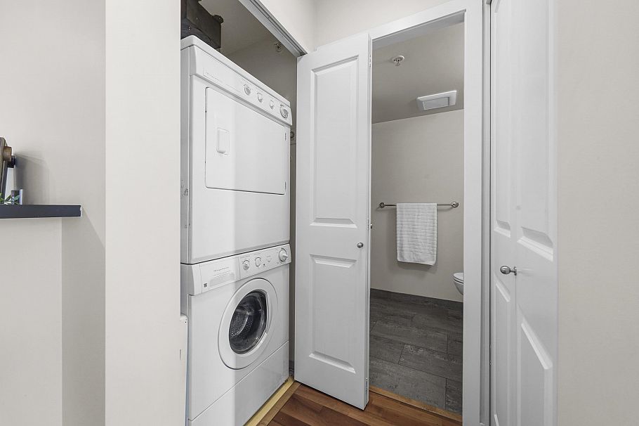 2107 1295 Richards Street Vancouver, BC - 13