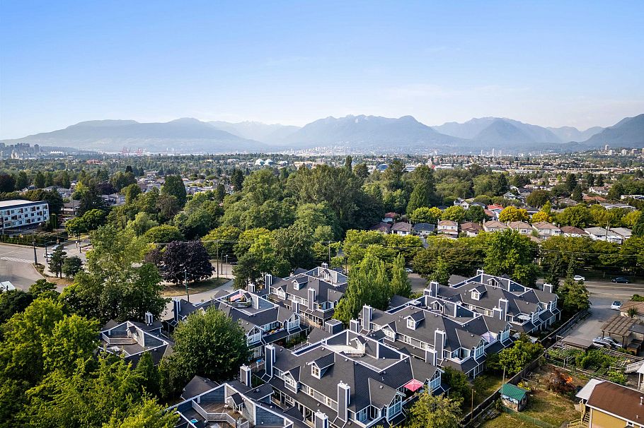 118 2960 E 29th Avenue Vancouver, BC - 26