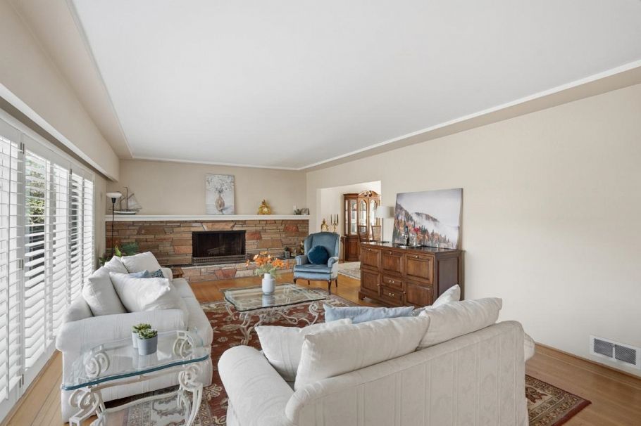 6034 Collingwood Place Vancouver, BC - 16