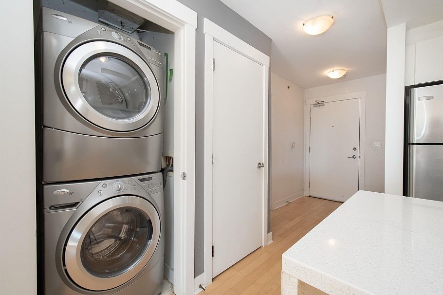 301 160 W 3rd Street North Vancouver, BC - 11