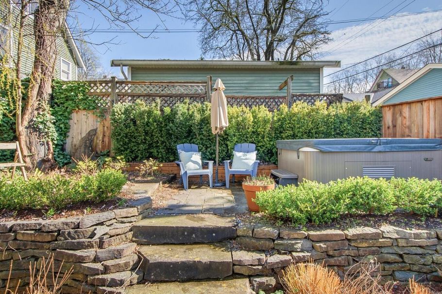 2224 Victoria Drive Vancouver, BC - 32