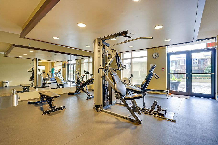 306 683 W Victoria Park North Vancouver, BC - 20