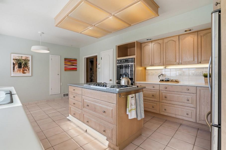 6034 Collingwood Place Vancouver, BC - 10