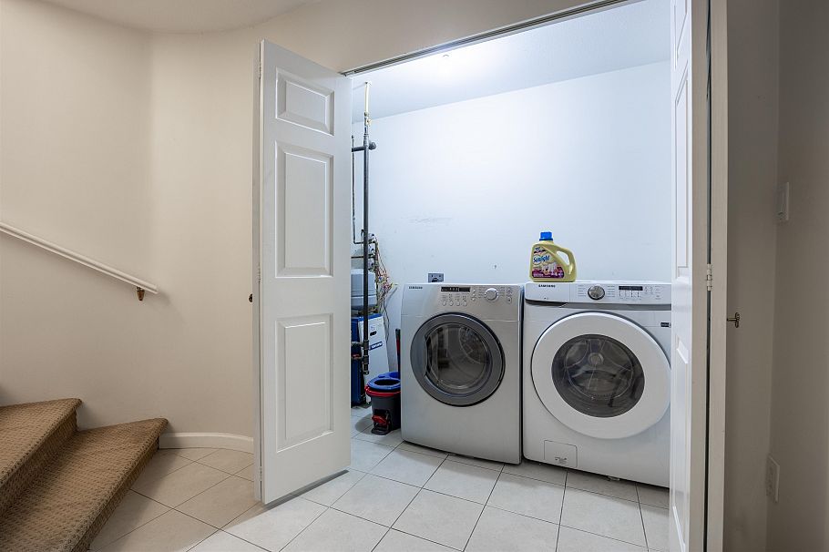 3259 E 46th Avenue Vancouver, BC - 28