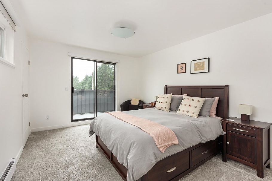 1915 Chesterfield Avenue North Vancouver, BC - 30