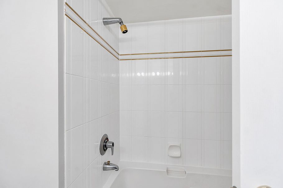 603 1132 Haro Street Vancouver, BC - 28