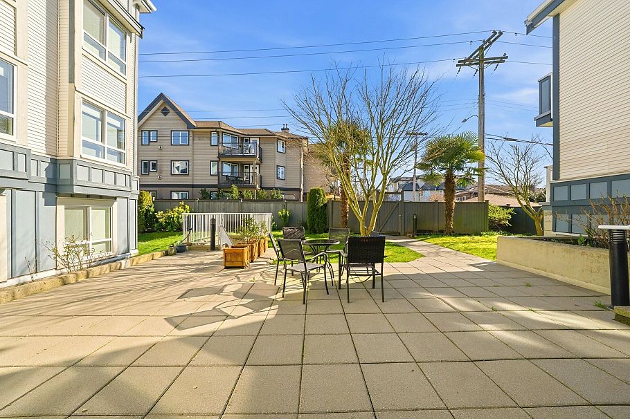 PH2 2736 Victoria Drive Vancouver, BC - 20