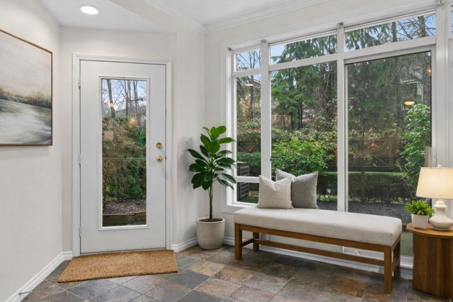 211 3600 Windcrest Drive North Vancouver, BC - 5