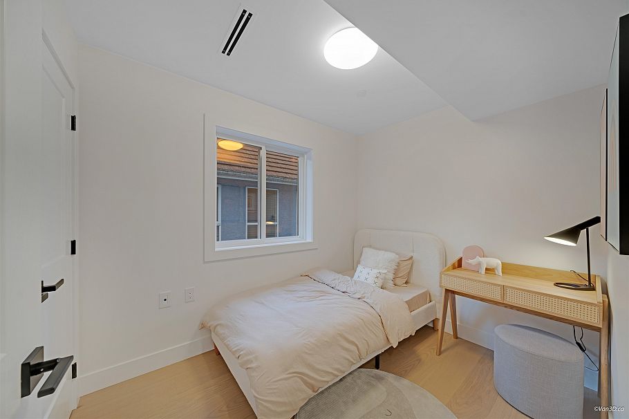 2658 Waterloo Street Vancouver, BC - 14