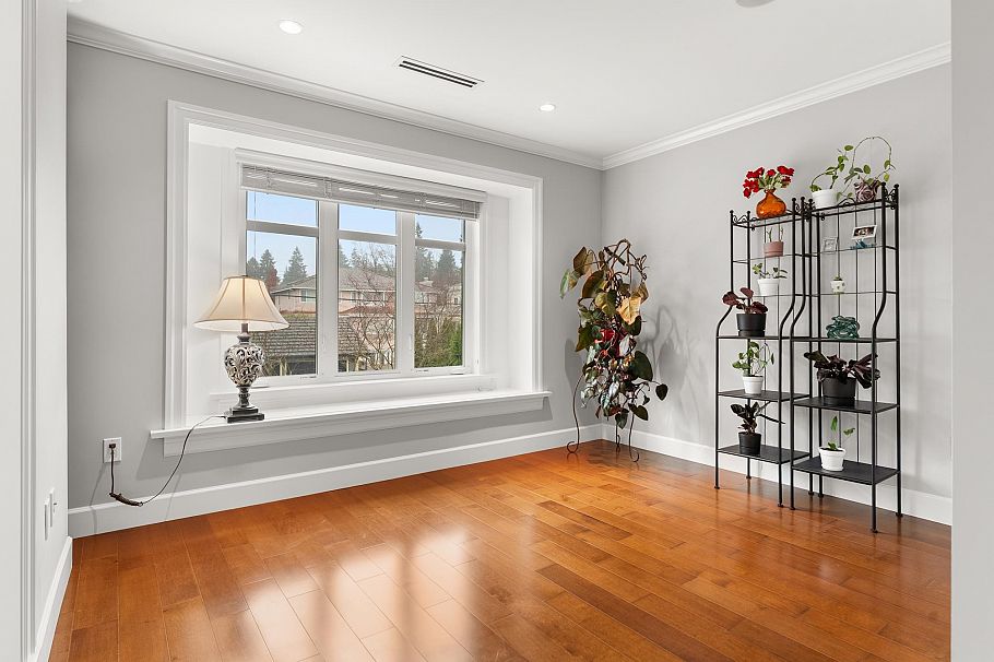 1041 W 58th Avenue Vancouver, BC - 22