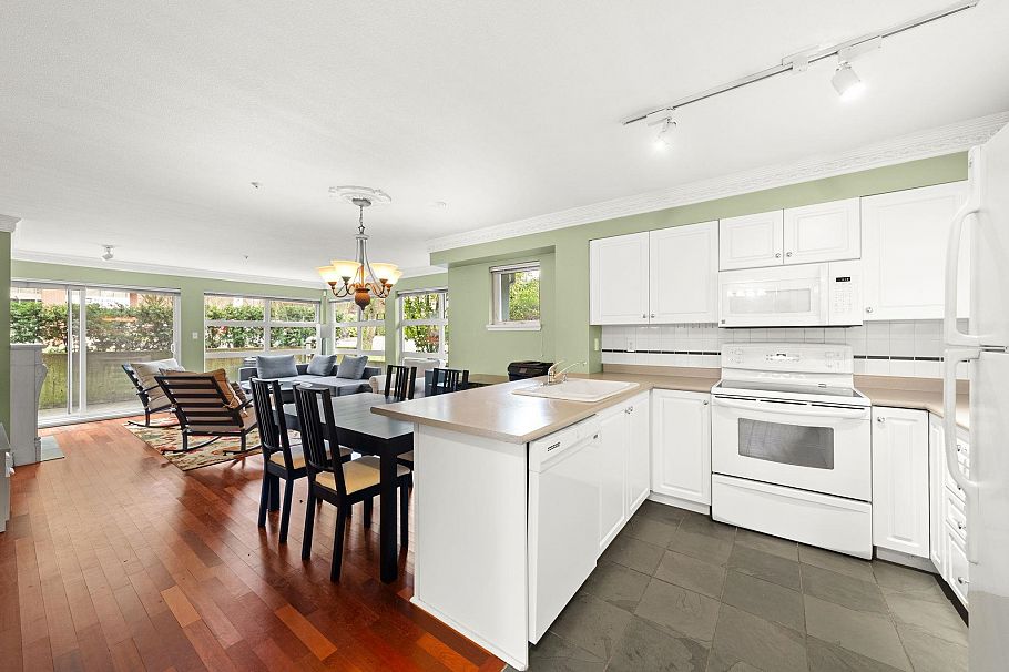 104 2815 Yew Street Vancouver, BC - 10