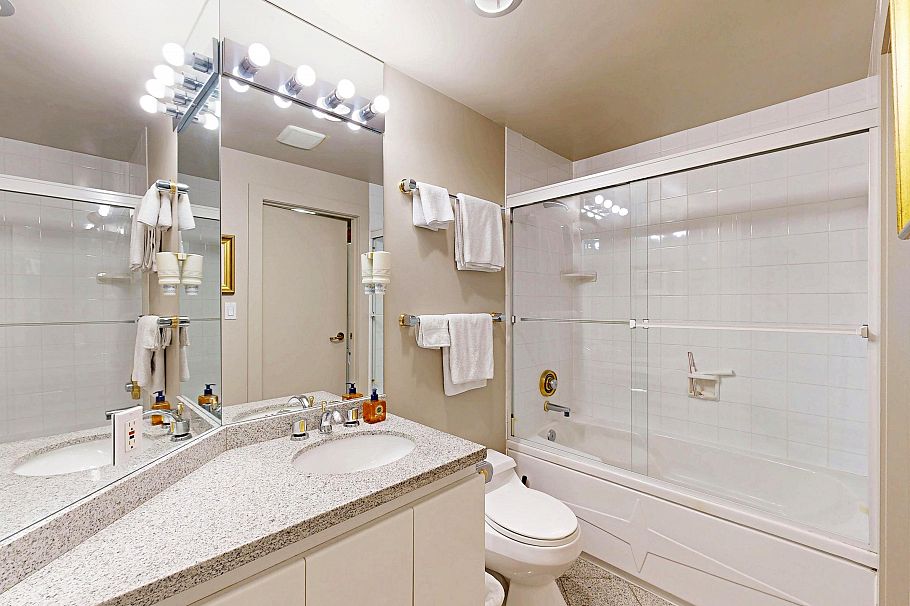 301 1888 Alberni Street Vancouver, BC - 23