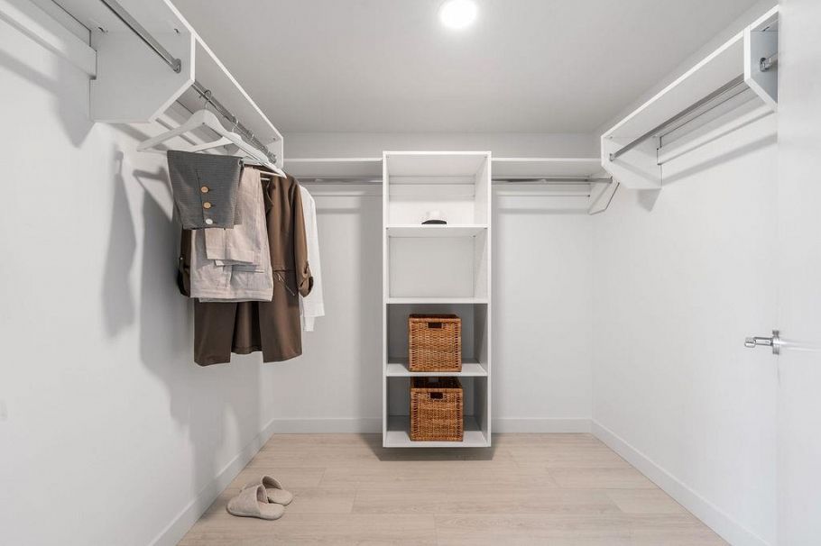 2425 Grant Street Vancouver, BC - 18