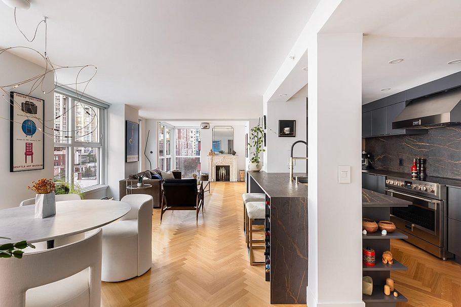 806 1318 Homer Street Vancouver, BC - 1